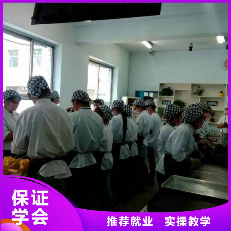 虎振中西糕点学校,挖掘机培训学校报名优惠同城品牌