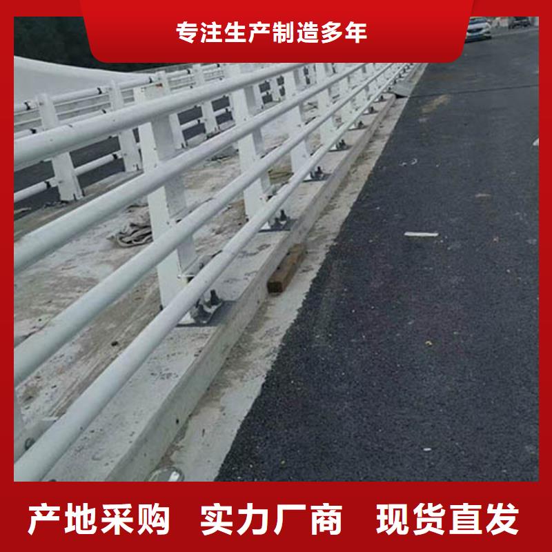 【河道护栏钢背木护栏货品齐全】本地经销商