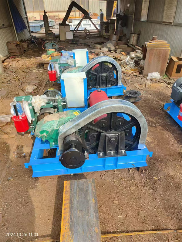 卷扬式启闭机移动卷扬启闭机厂家新品
