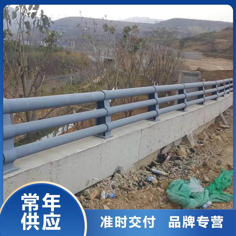 热镀锌桥梁护栏_道路隔离护栏厂家生产型同城货源