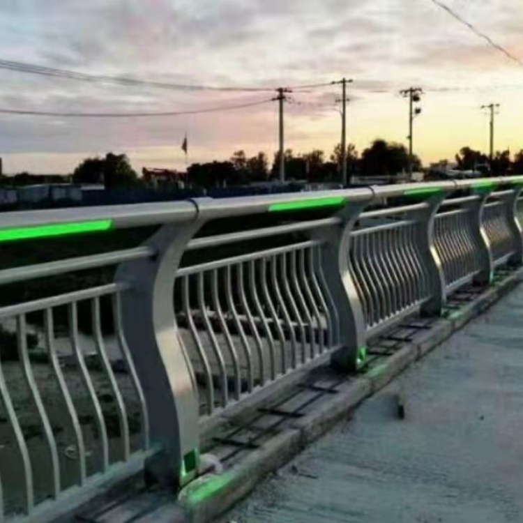 不锈钢护栏-防撞灯光栏杆工期短发货快