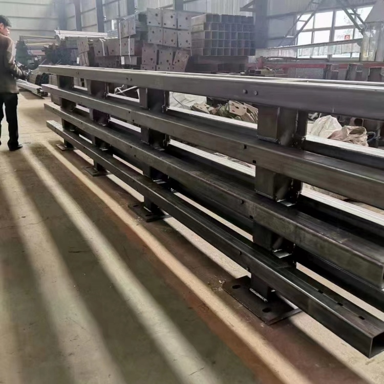 防撞护栏灯光防撞护栏型号全价格低