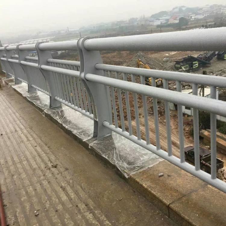 防撞护栏304不锈钢护栏用心做好每一件产品