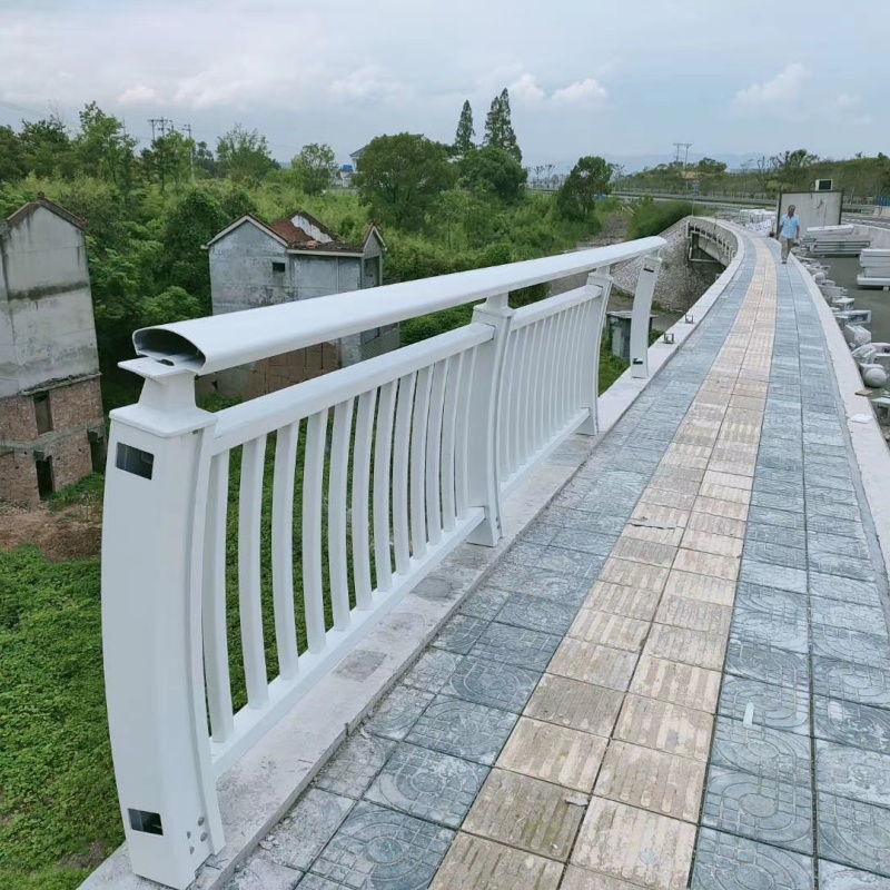 铝合金护栏国标检测放心购买