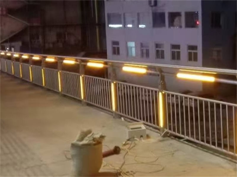 灯光护栏采购
