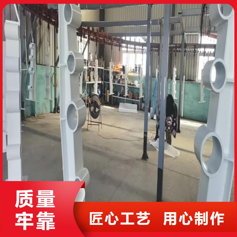桥梁防撞护栏_防撞护栏立柱厂家工艺层层把关真材实料诚信经营