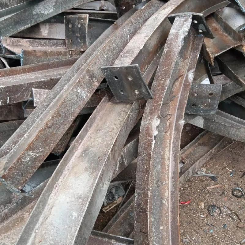 废旧金属回收铝合金门窗回收常年回收本地范围货源