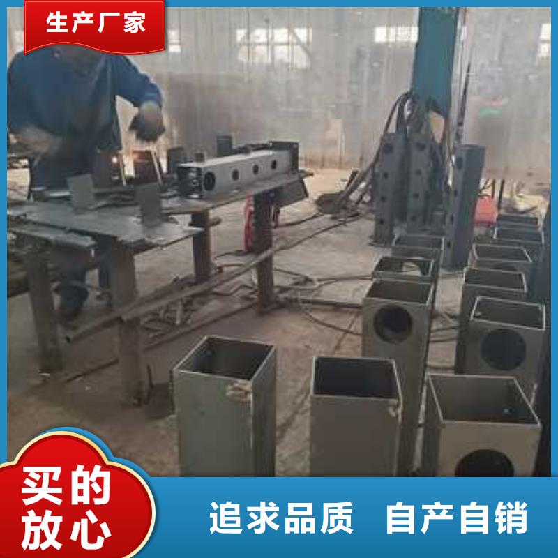 护栏_灯光防撞护栏匠心工艺制造厂家