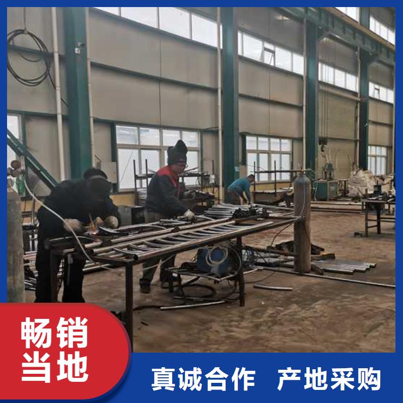 【道路护栏交通防撞围栏品类齐全】本地生产厂家