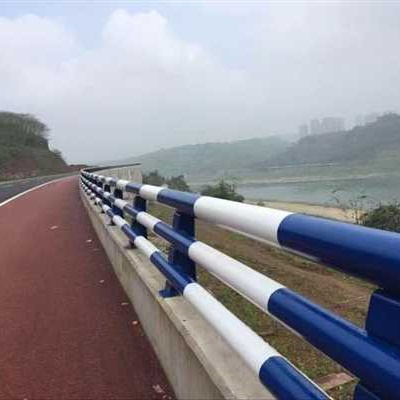 河道桥梁防撞护栏报价多少钱一米