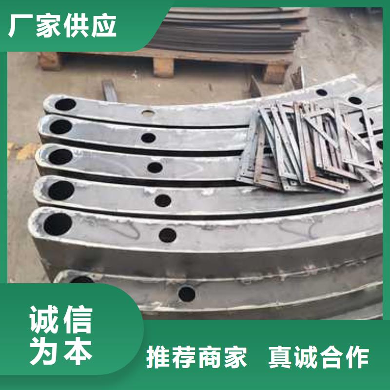 钢背木护栏多种规格供您选择货源足质量好