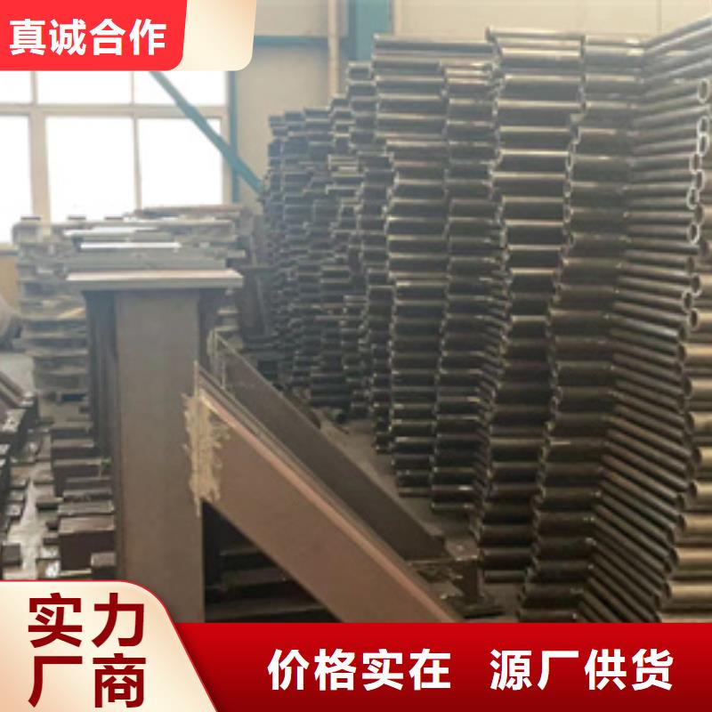 道路护栏_【不锈钢复合管】以质量求生存产地工厂