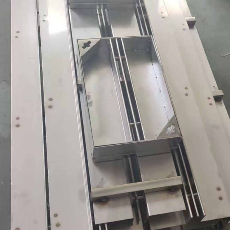 不锈钢线性盖板现货建鑫金属制造