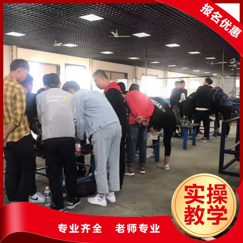 【汽修培训学校_装载机铲车叉车驾驶培训学校手把手教学】当地公司