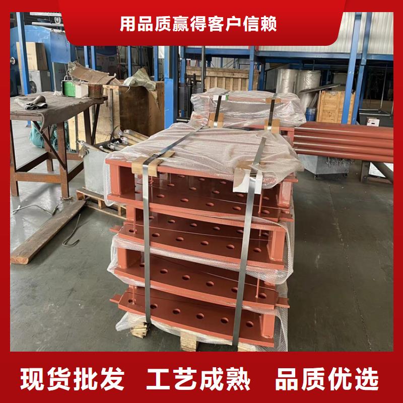 道路防撞护栏桥梁防撞护栏厂家现货供应自有厂家