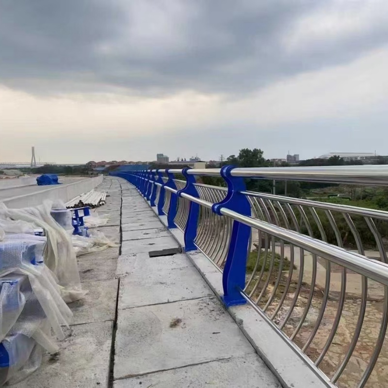 桥梁防撞护栏-桥梁防撞护栏重信誉厂家本地区供应商