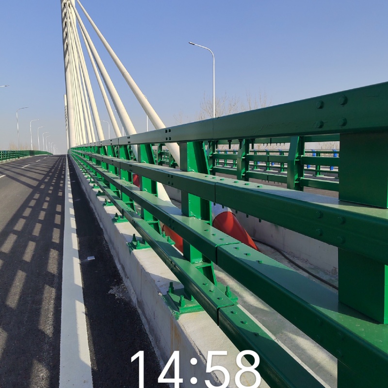 护栏灯光护栏厂家