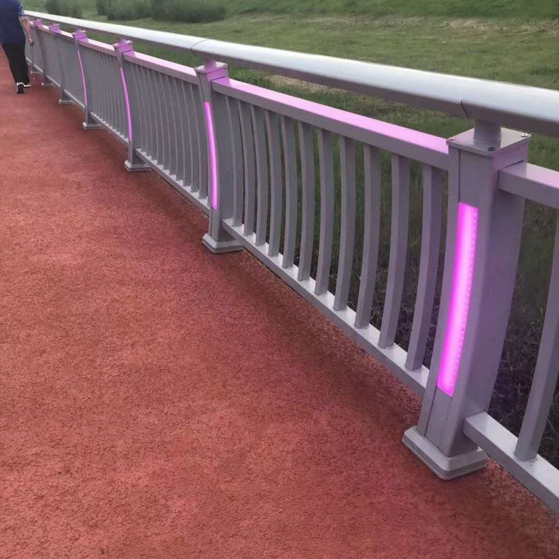 护栏铝合金护栏多年经验值得信赖专业信赖厂家