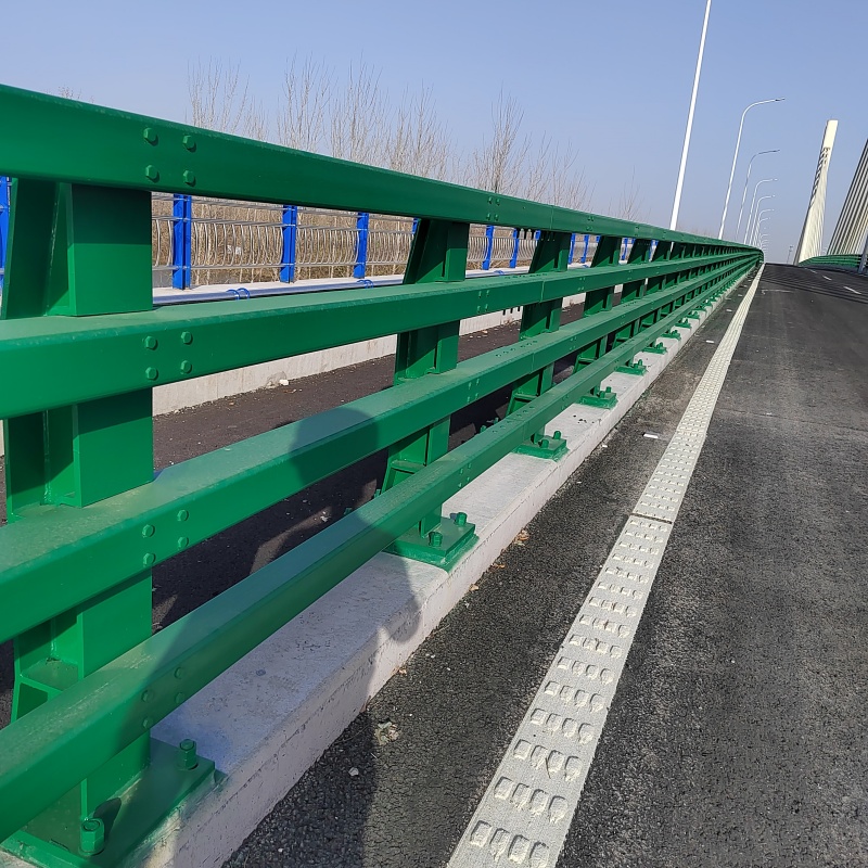 护栏_不锈钢防撞护栏厂家直销放心把实惠留给您