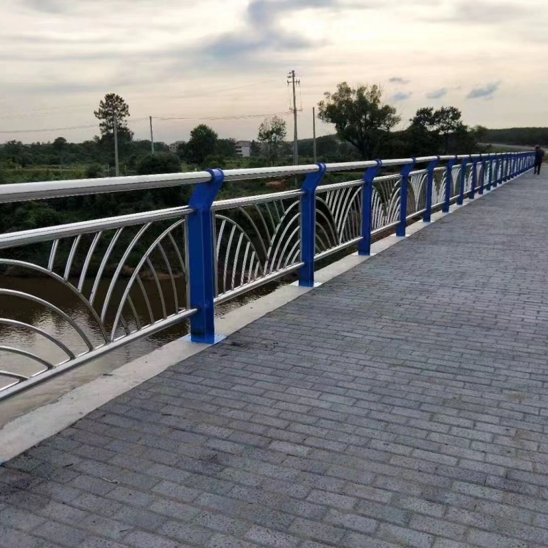 不锈钢栏杆批发生产基地本市厂家