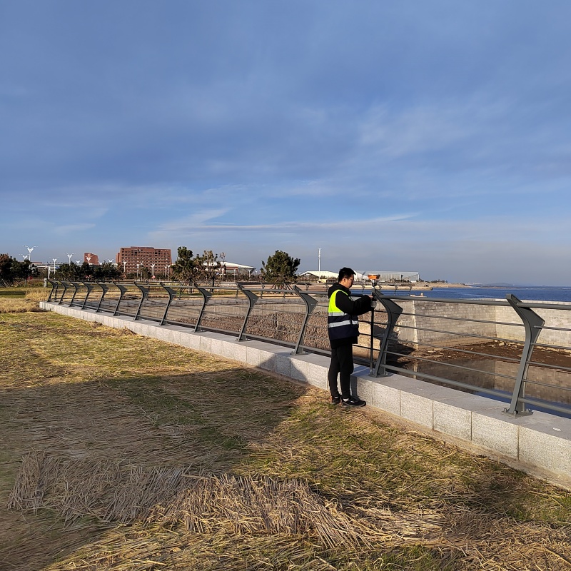 护栏2不锈钢复合管护栏厂家直销售后完善