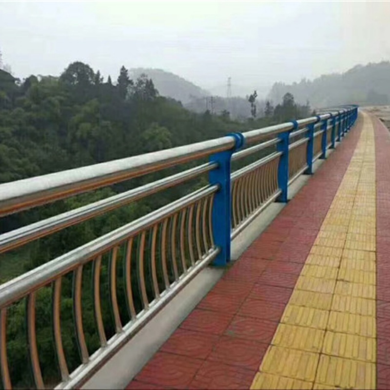 护栏2-不锈钢道路护栏好厂家有担当