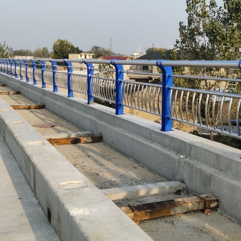 护栏2_桥梁防撞护栏厂家专注质量