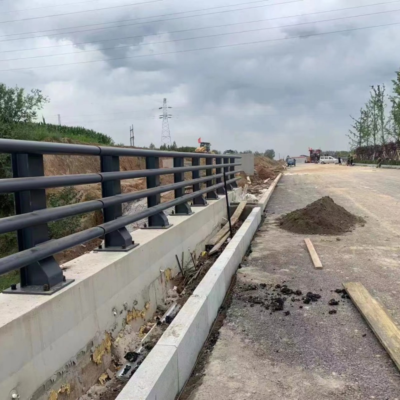 护栏护栏立柱厂家直发