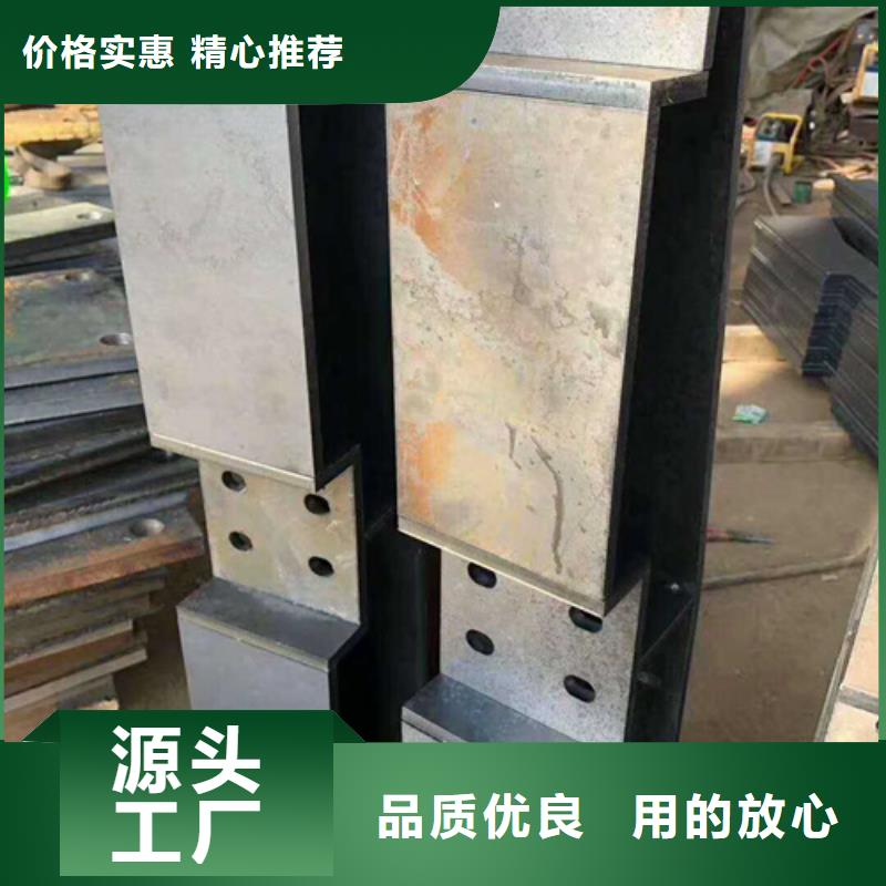 防撞护栏钢板立柱核心技术真材实料诚信经营