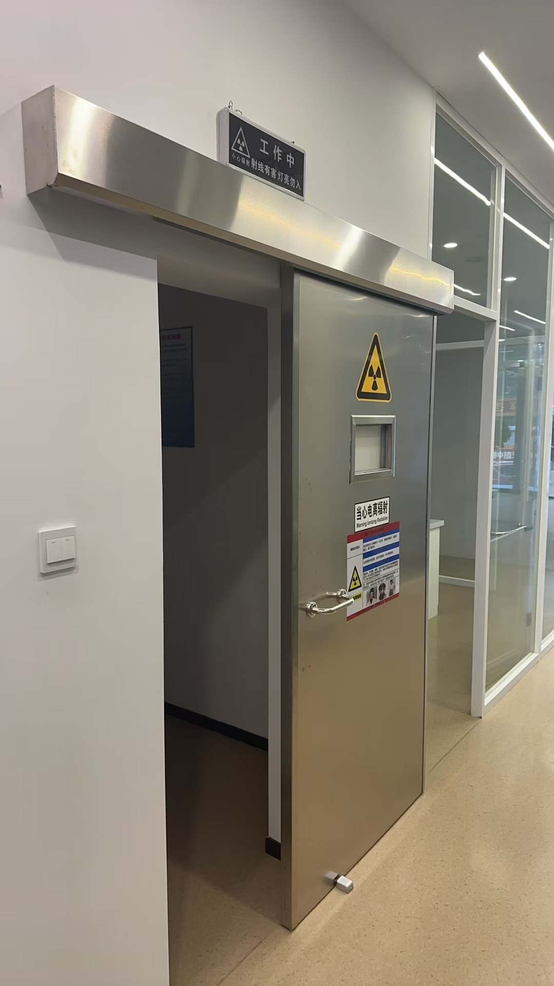 医用铅门安装视频宠物铅房真正让利给买家