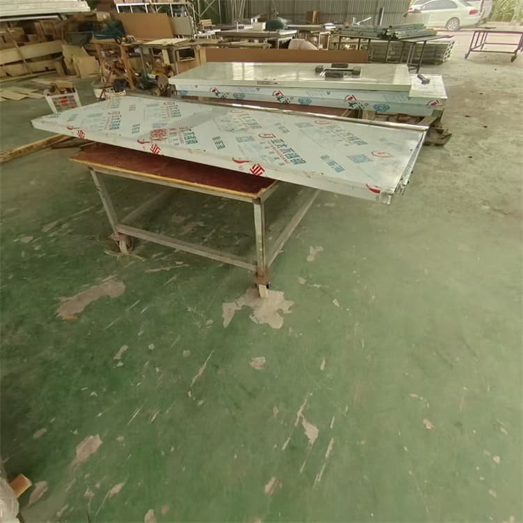射线防护铅门定制批发