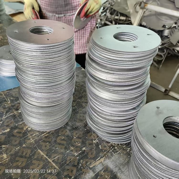 4毫米铅板厂家-找宏兴射线防护工程有限公司