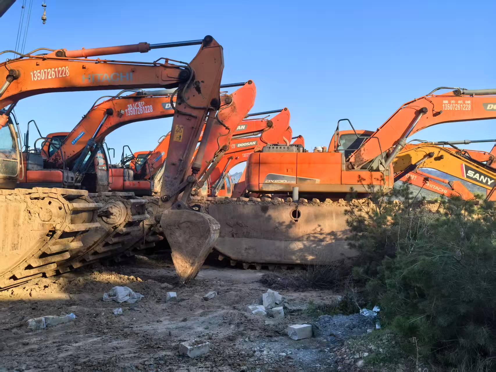 湿地沼泽地挖掘机出租制造工厂