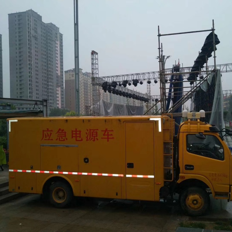 全国连锁35千伏静音发电机租赁