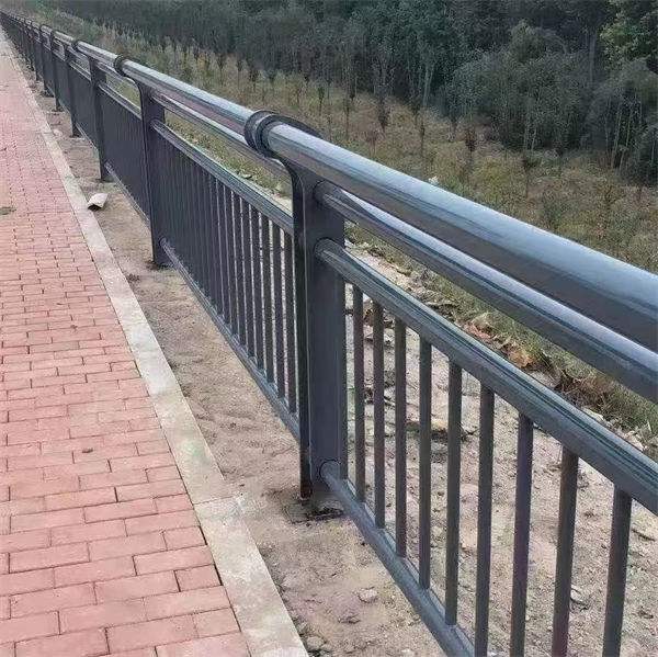 厂家价格不锈钢防撞护栏厂家