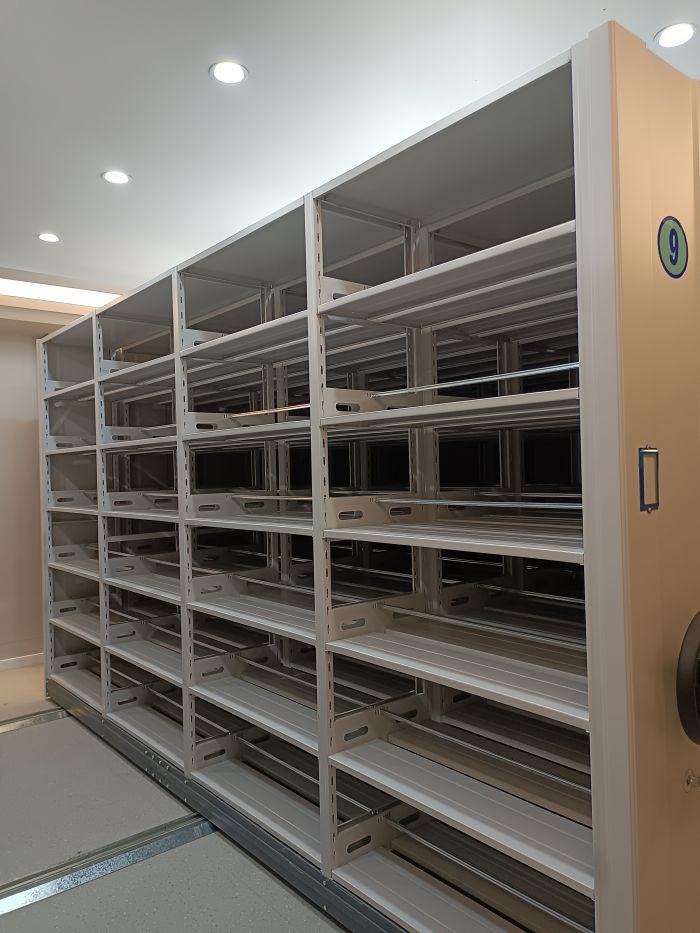 智能密集架厂家-油画密集柜应用领域