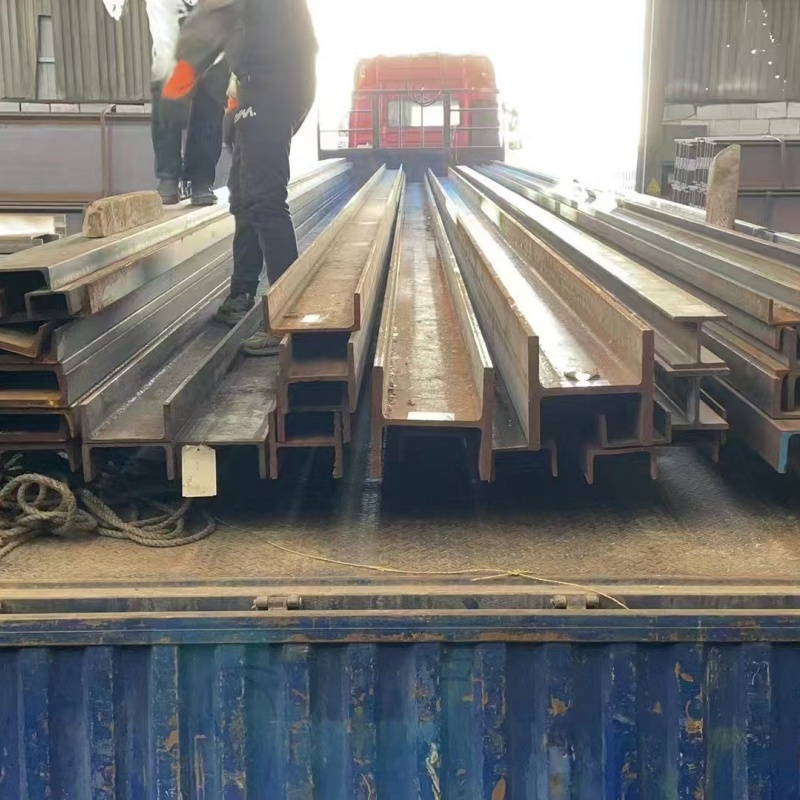 ​H型钢加工厂检验发货