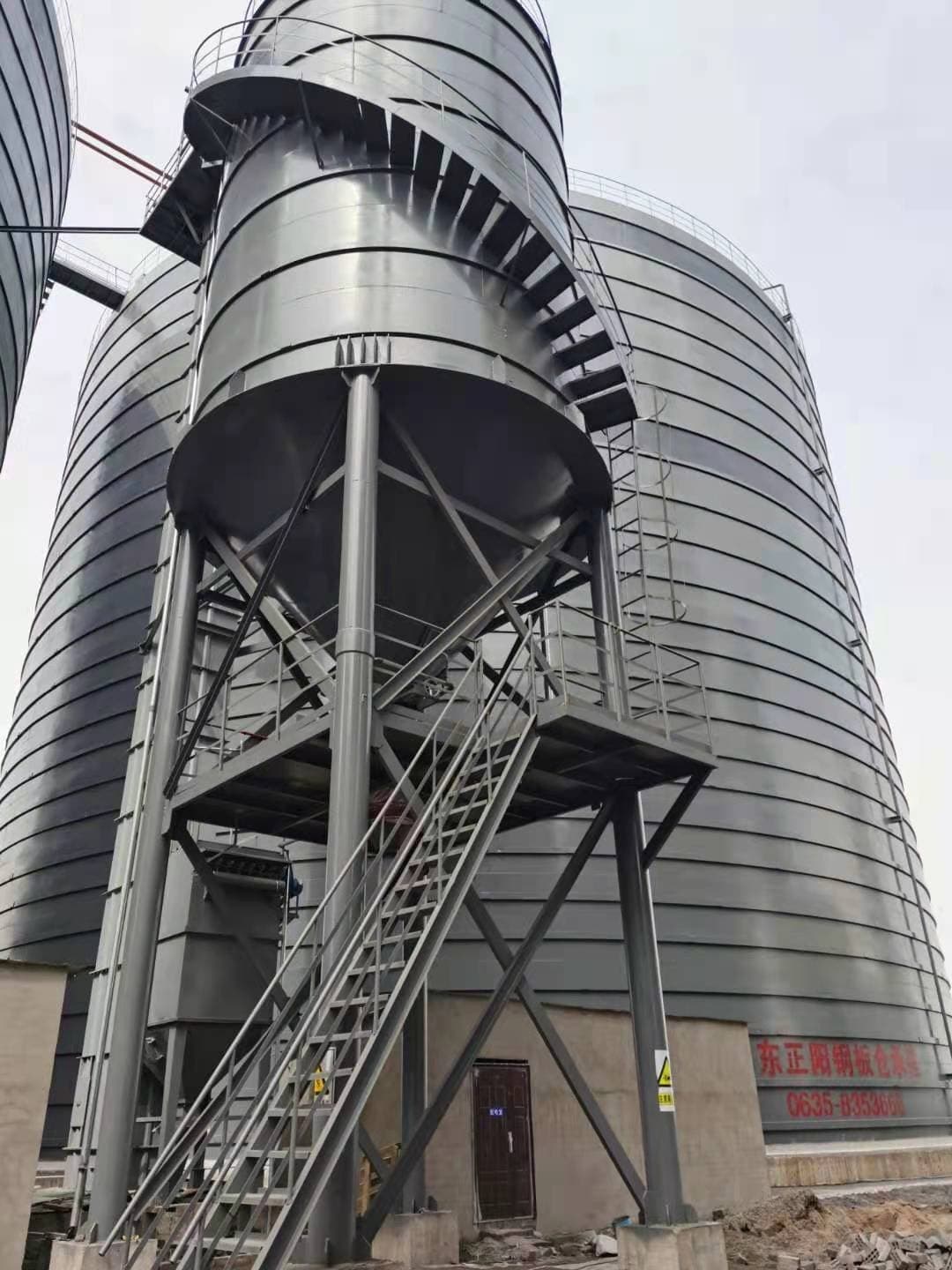 2万吨粉煤灰钢板库生产厂家_厂家直销