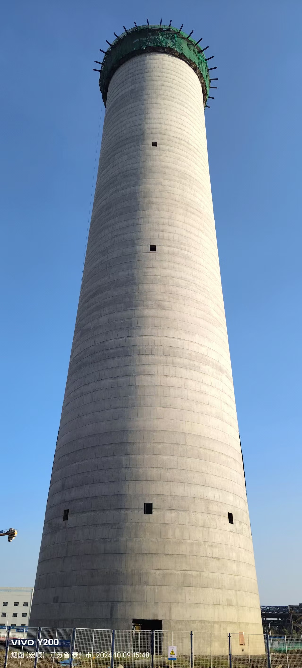 烟囱刷油漆施工