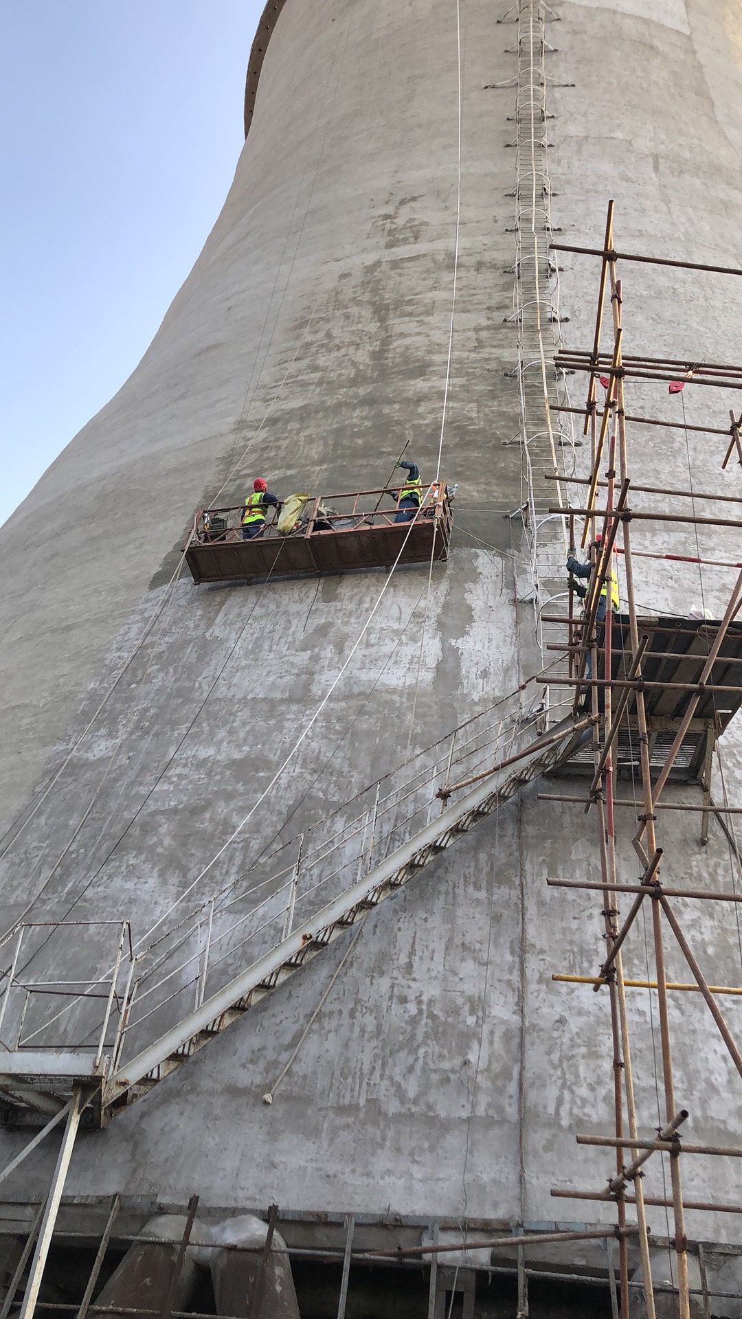 定安县彩绘凉水塔美化图片