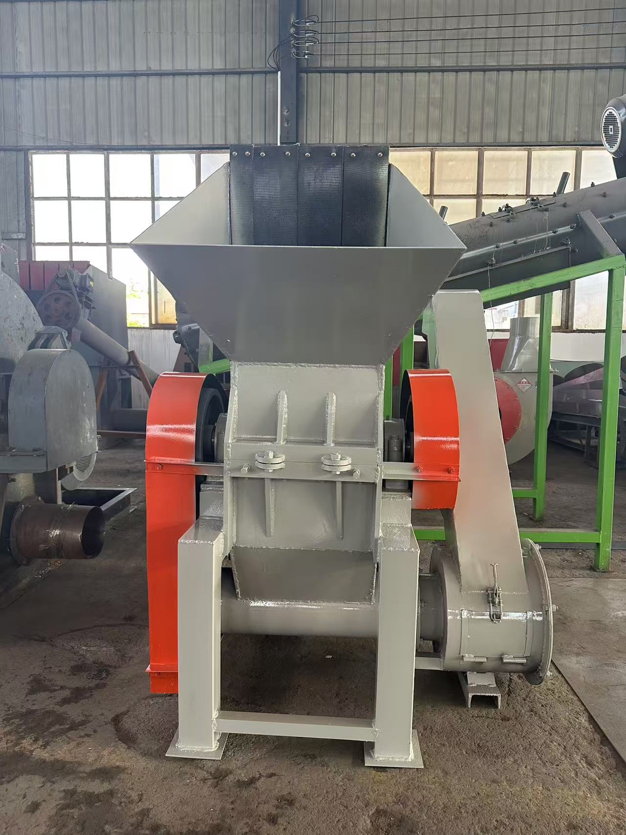 破碎机金属破碎机细节决定品质