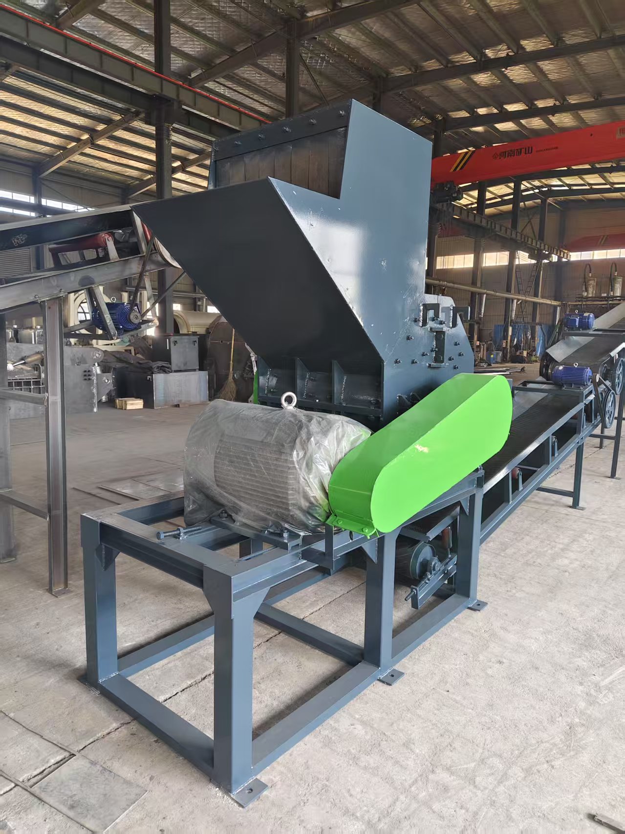 破碎机彩钢瓦粉碎机研发生产销售您身边的厂家